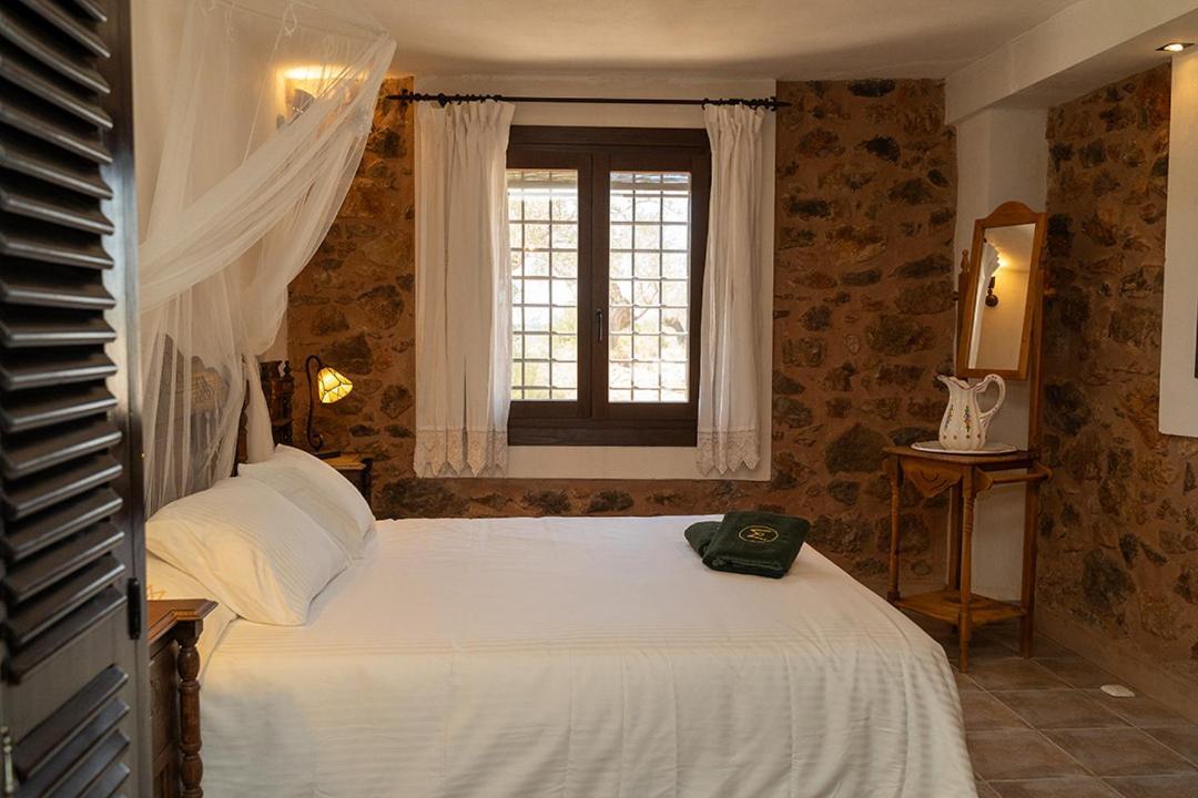 Vall de Almonacid Masia De Matuta מראה חיצוני תמונה